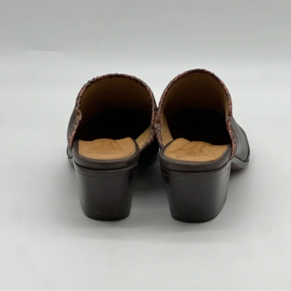 Icon Leather Mules. Size 7.5 - Picture 6 of 11